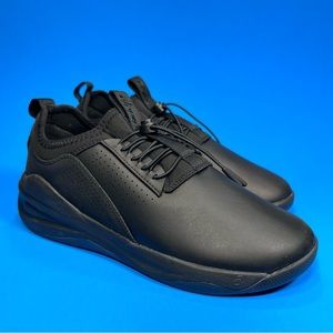 CLOVE Women’s Nursing Shoes All Black NWOB